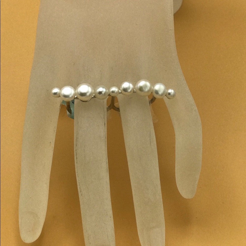 Sterling Silver Freshwater Pearl Finger Ring
